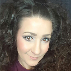 Meet your Posher, Danette